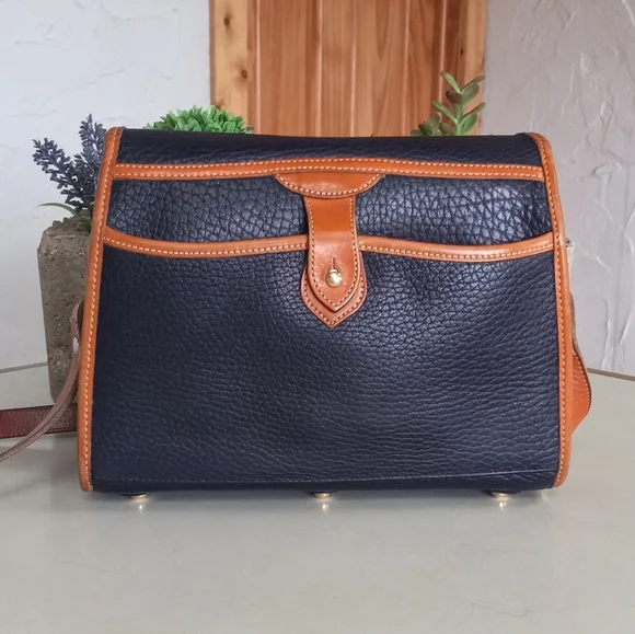 Dooney & Bourke Essex crossbody, Midnight Blue, 1993 - Picture 3 of 13